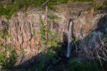 Водопад на ручье с Шайтан горы, метров 40-50 в высоту