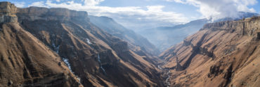 Панорама каньона у села Хунзах с квадрокоптера.