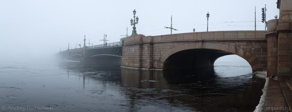 Санкт-Петербург, Троицкий мост, Нева, туман, панорама.