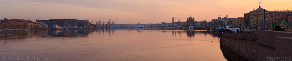 Панорама с Благовещенского моста в сторону залива