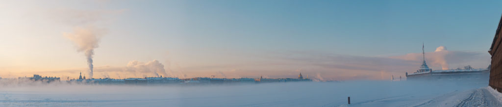 Панорама Санкт-Петербурга. От Дворцовой набережной до Петропавловки. Стрелка, Биржа. Зима.