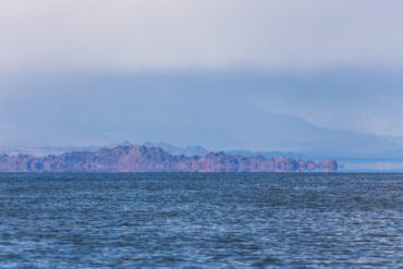 Берега озера Ачит Нуур