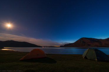 Палаточный лагерь под звёздами