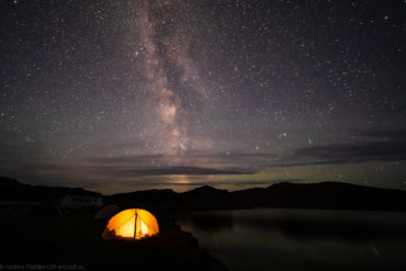 Монголия, палаточный лагерь под звёздным небом
