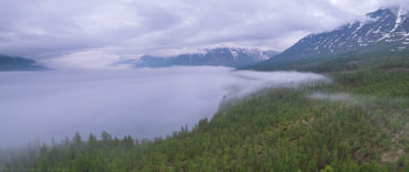 Озеро Лама в тумане, плато Путорана