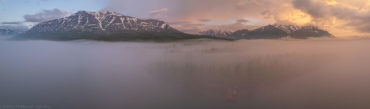 Туманные берега озера Лама, панорама, плато Путорана