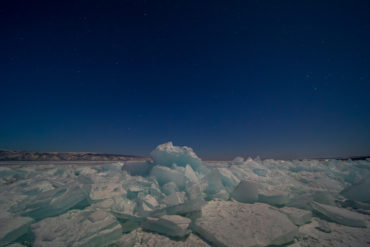 Лёд и звёзды Байкала